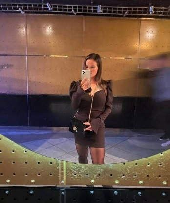 💋 Обладаю опытом и умением подарить тебе незабываемую ночь, которую ты будешь помнить еще долго. 💫 Я готова погрузить тебя в океан сладострастных эмоций и исполнить все твои фантазии. 😈 Мои услуги разнообразны: классический секс, оральные ласки, эротический массаж и многое другое, чтобы удовлетворить все твои желания. 💦 Я проживаю в Москве и готова встретиться с тобой в любое время, в комфортной обстановке. 🔥 У меня есть отличные отзывы от предыдущих клиентов, которые говорят о моей способности оставить в памяти только положительные эмоции. Мои фото настоящие и ты можешь увидеть их на моей странице. 📷 Со мной время остановится и лишь мы будем царить во всем пространстве. Жду твоего звонка, чтобы воплотить твои самые смелые фантазии в реальность! 💞💋 Марина